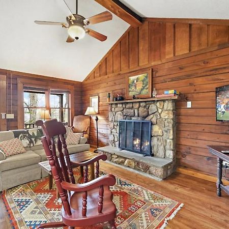 Log Cabin On Peaceful River โบลวิงร็อค ภายนอก รูปภาพ
