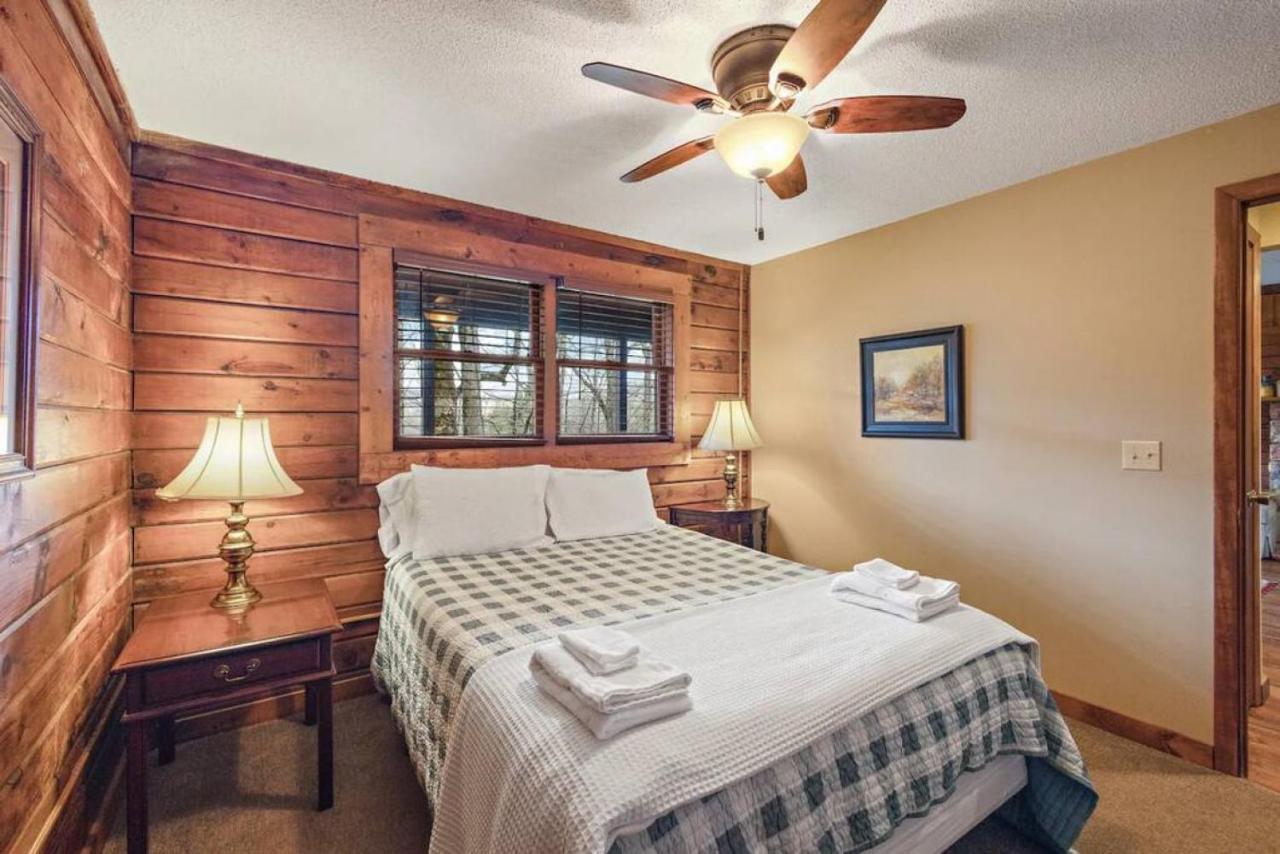Log Cabin On Peaceful River โบลวิงร็อค ภายนอก รูปภาพ